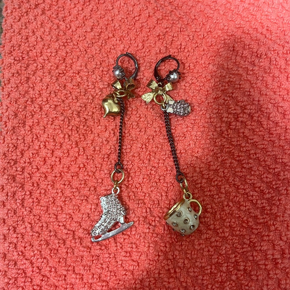 Vintage Betsey Johnson tea cup and ice skate dangling earrings